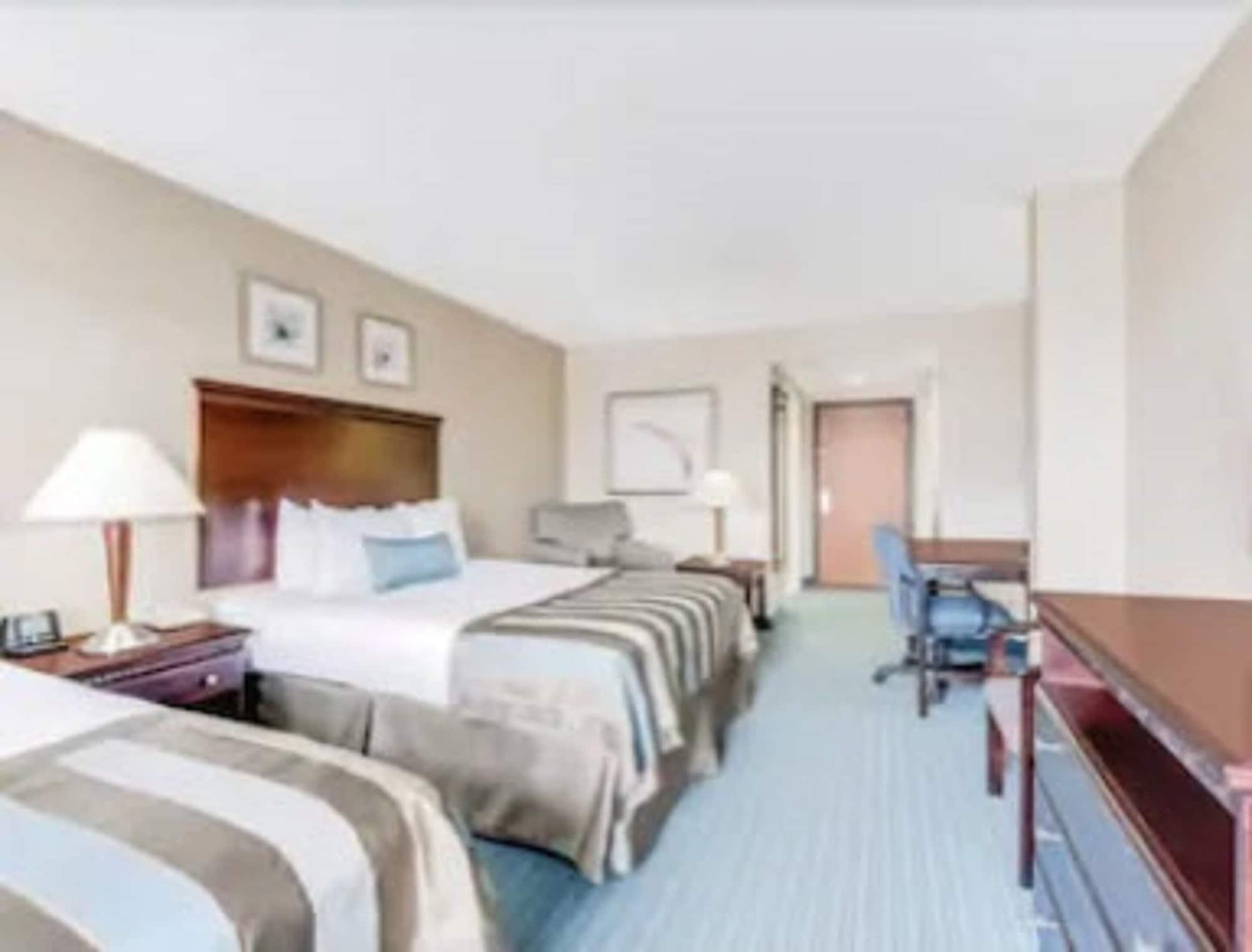 Hotel Wingate By Wyndham - 3*